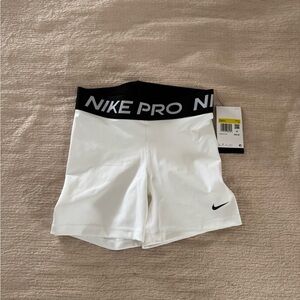 Nike Pro White Shorts 5”